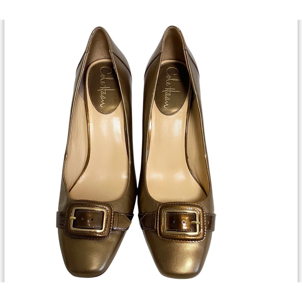Cole Haan women’s gold pumps buckle size 9B